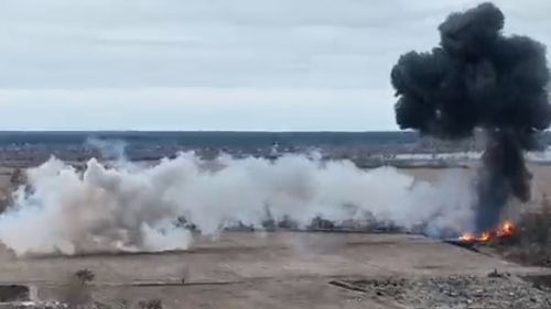 VIDEO Imagini spectaculoase cu doborârea unui elicopter rus în Ucraina
