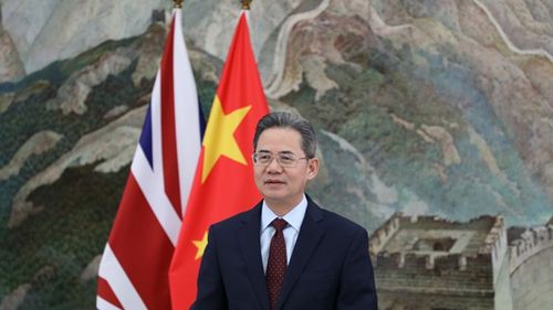 Ambasadorului Chinei în Marea Britanie i-a fost interzisă adresarea în Camera Comunelor într-o intervenție fără precedent care a dus la un conflict diplomatic cu Beijingul