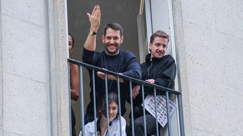 FOTO De la extravagant la intim: Revenirea surprinzătoare a lui Jacquemus la Paris Couture Fashion Week