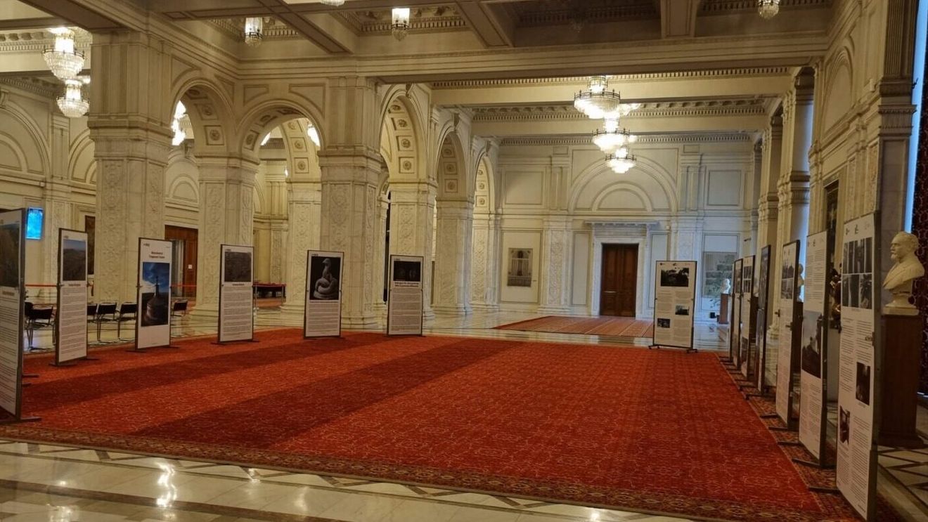 Reprezentanţii partidelor pro-europene discută, din nou, pe programul de guvernare, la Parlament
