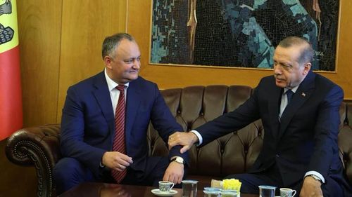 Erdogan, în vizită oficială la Chișinău, după ce Moldova a expulzat 7 profesori angajați în rețeaua de învățământ deținută de Gullen
