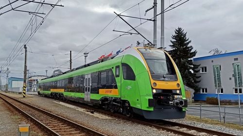 Eșec major la Ministerul Transporturilor pentru trenuri noi : contractul semnat cu PESA (Polonia) pentru 62 de trenuri de scurt parcurs va fi anulat/Curtea de Apel București a admis contestația ALSTOM