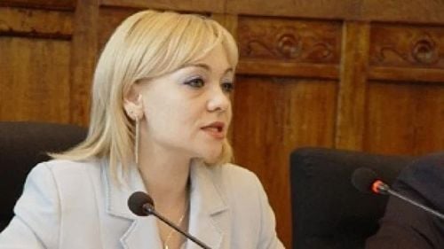 Avocatul Poporului solicită Parlamentului numirea a patru adjuncți / Cynthia Carmen Deaconescu, fostă subprefect de Cluj și considerată o apropiată a lui Emil Boc, printre cei patru pentru care se cere avizul Parlamentului