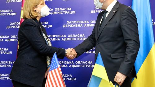 SURSE CNN: Ambasada SUA din Kiev a cerut Departamentului de Stat să autorizeze plecarea personalului neesențial și a familiilor acestuia