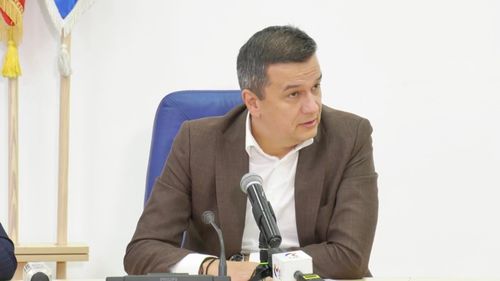 Sorin Grindeanu spune că nu a fost invitat la depunerea jurământului Oanei Gheorghiu: Nu mi-am schimbat punctul de vedere. Am o problemă, când devii oficial al statului român, chiar vicepremier şi ai aceste poziţii anti-administraţia Trump