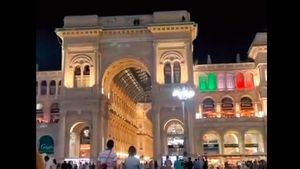Italia beneficiază de o îmbunătăţire a ratingului de credit /  ”Italia revine cu mândrie în prima ligă”