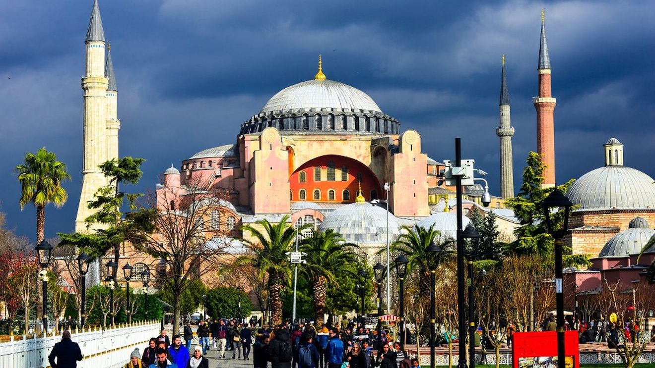 Un grup de europarlamentari cer protejarea basilicii Sfânta Sofia, după ce aceasta a redevenit moschee: Ankara sfidează dreptul internaţional şi valorile europene