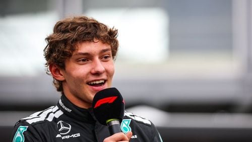 Kimi Antonelli scrie istorie: a devenit cel mai tânăr lider al unei curse de Formula 1 / Ce alt record a mai doborât