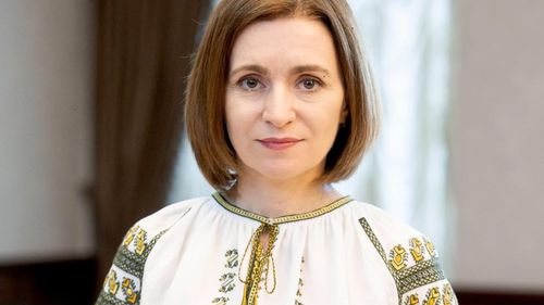 Scrisoare deschisă către Maia Sandu, semnată de zeci de scriitori, jurnaliști sau regizori din România: "Alături de dumneavoastră în efortul de a orienta R. Moldova înspre integrarea în UE/ Vectorii de influență ai Rusiei sunt mai vocali decât oricând"