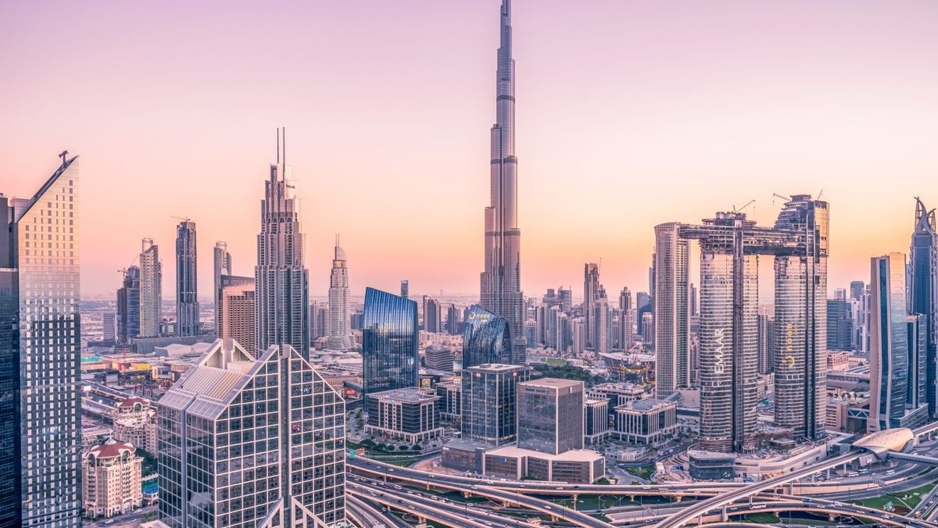 Este Dubaiul o piață câștigătoare pentru investițiile imobiliare? De la avantajele și randamentele pe care le pot genera astfel de investiții, până la riscurile mai puțin discutate