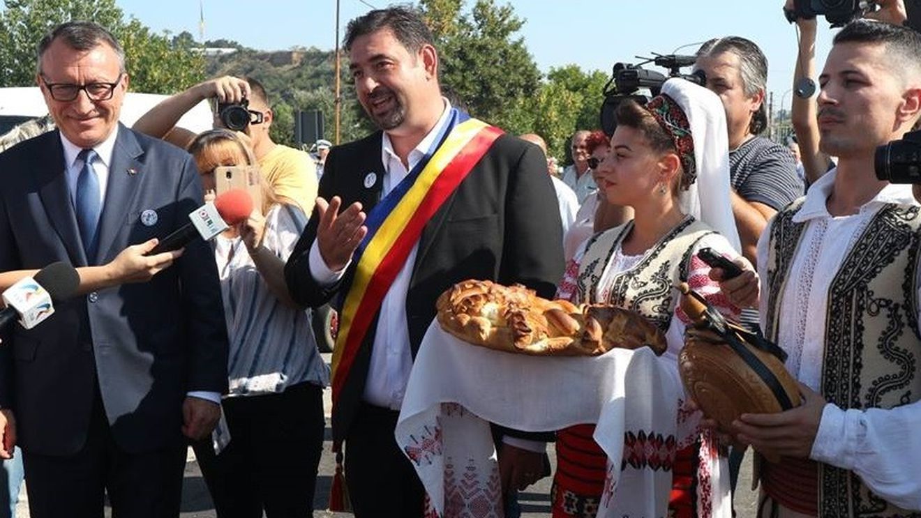Primăria Slatina face licitație de 252 de milioane de lei pentru un acord-cadru pe patru ani pentru anveloparea blocurilor. Bugetul anual al primăriei e de doar 164 milioane lei
