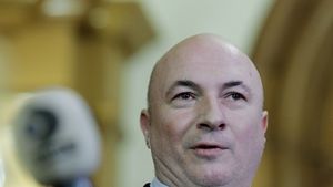 Codrin Ștefănescu: Am hotărât să anulăm mitingul de la Romexpo/ Rămâne în vigoare mitingul mare de la Târgoviște