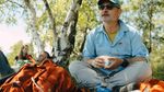 FOTO Un director de bancă a lăsat costumul pentru a se face ghid montan în Sibiu / ”Mai vine și ursul câteodată” / ”Mă văd ieșind la pensie de aici”