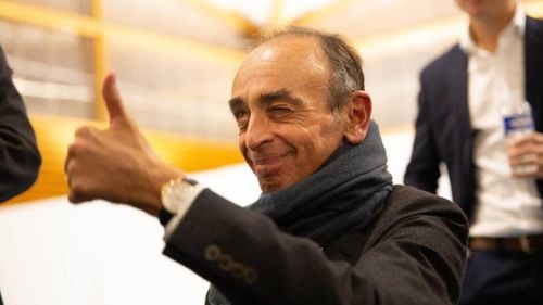 Candidatul extremei drepte la alegerile prezidențiale, Eric Zemmour, și-a centrat discursul pe expulzarea unui milion de străini din Franța