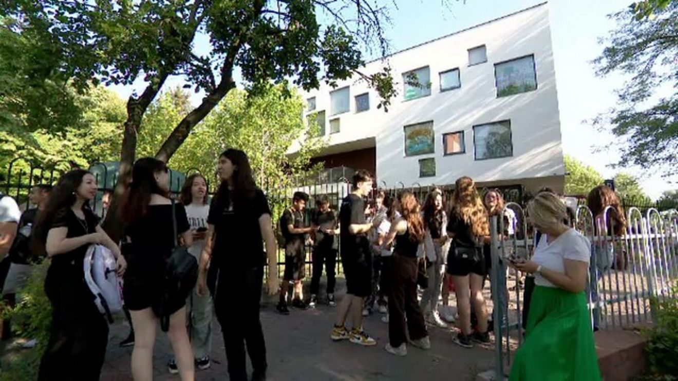 Luni începe înscrierea pentru sesiunea a doua a examenului de Bacalaureat