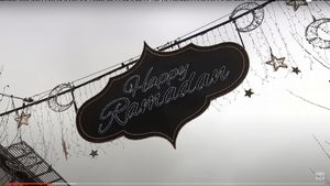 Orașul Frankfurt își aprinde luminile de sărbătoare pentru a celebra luna Ramadanului