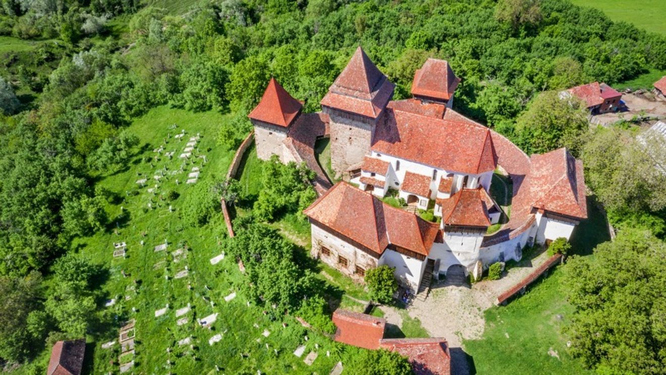 Reportaj BBC Travel în Transilvania: Sate izolate și pierdute în timp, în triunghiul Viscri, Criț, Biertan. ”Este unul dintre cele mai fascinante peisaje culturale din Europa”