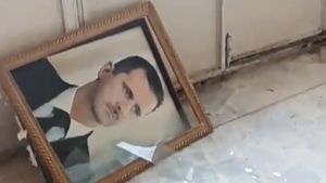 Un deţinut filmat de CNN într-o închisoare din Siria s-a dovedit a fi de fapt agent al serviciilor de informaţii ale lui Bashar al-Assad