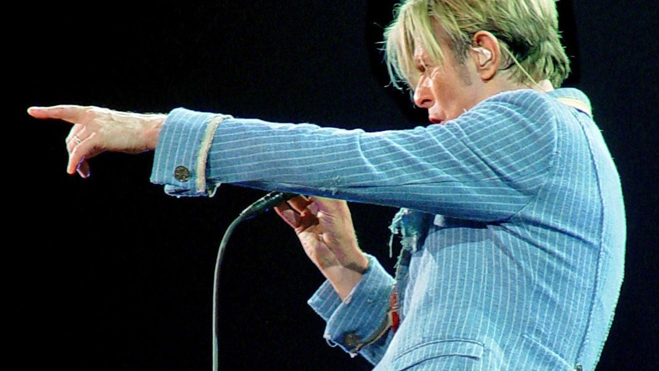 Catalogul muzical al lui David Bowie, vândut către Warner Chappell pentru o sumă care se ridică la 250 de milioane de dolari