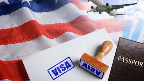 Administraţia Trump va verifica de "antiamericanism" aplicaţiile pentru vize de muncă, studiu şi imigraţie în SUA / ”Beneficiile Americii nu trebuie acordate celor care disprețuiesc țara”