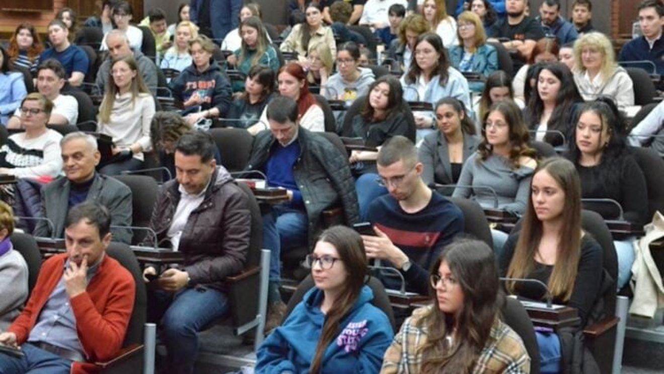 Țările cu cei mai mulți tineri în afara pieței muncii și a sistemului de educație: România, Serbia și Grecia / Care sunt țările cu cele mai bune performanțe