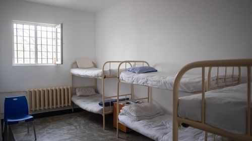Noi pavilioane de detenţie la Penitenciarul Constanţa-Poarta Albă şi Secţia Exterioară Valu lui Traian / 380 de noi locuri de detenţie / ”Asigură pentru fiecare persoană cel puţin 4 mp”