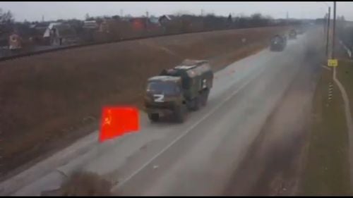 VIDEO Tanc rusesc cu steagul URSS, filmat în sudul Ucrainei