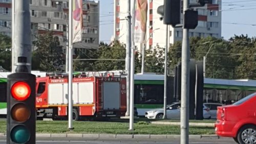 Trafic oprit în Piața Sudului după ce un tramvai a deraiat