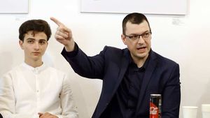 Noi ambasadori propuși de Ministerul de Externe. Ovidiu Raețchi (fost PNL) pleacă în Japonia, Sebastian Mitrache în Arabia Saudită și Daniela Gîtman în Portugalia, Daniela Cămărășan în Croația
