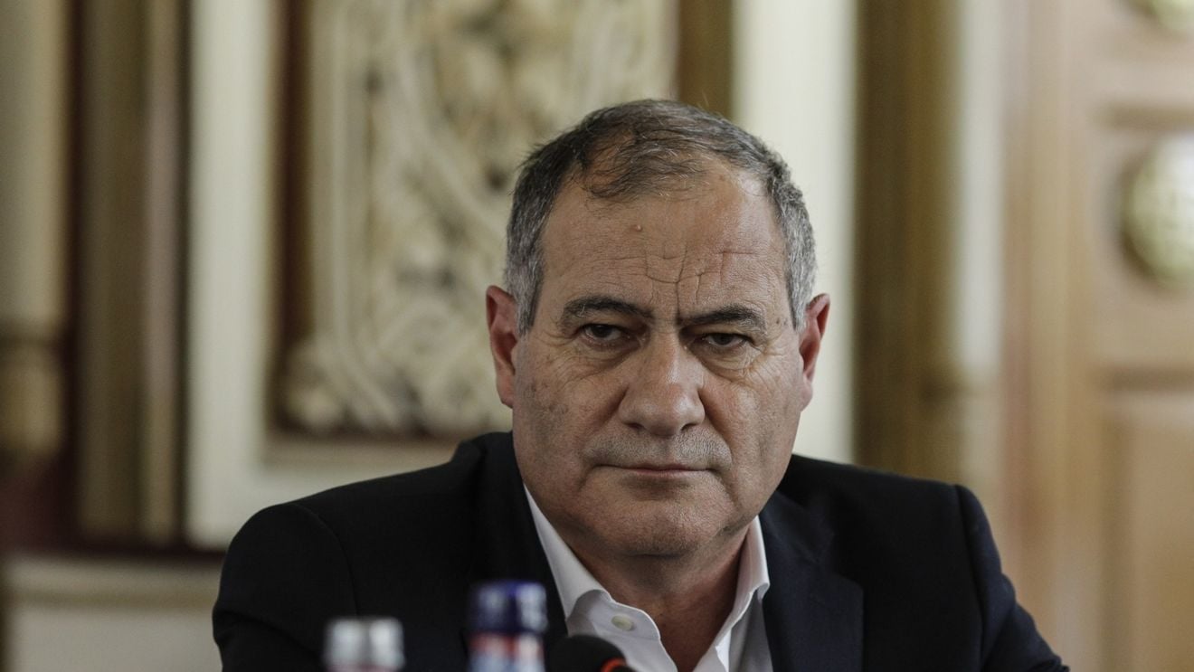 Vicepremierul Marian Neacșu a încasat anul trecut 50.000 de euro doar de la un comitet obscur al Exim Banca Românească