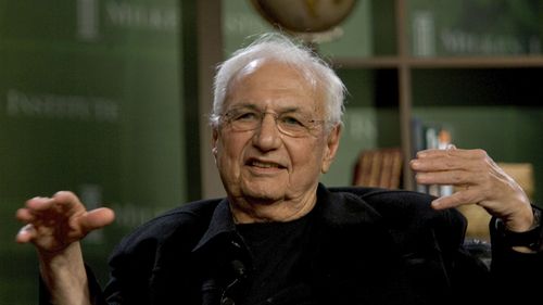 Legendarul arhitect american Frank Gehry a murit la 96 de ani