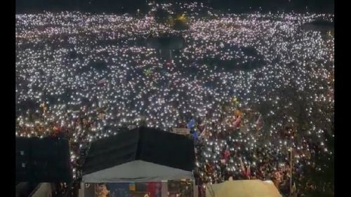 VIDEO Zeci de mii de persoane au protestat în Slovacia împotriva politicii pro-ruse a premierului Fico
