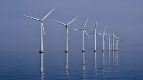 Primul proiect hibrid eolian-solar offshore din lume, instalat în Marea Nordului, ar putea genera de până la cinci ori mai multă energie