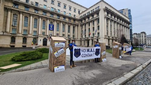 Miting organizat joi, în fața MAI, de sindicatul polițiștilor Europol: "Poliţiştii nu vor salarii mărite, ci vor doar plata acelor drepturi prevăzute încă din anul 2017 în Legea salarizării"
