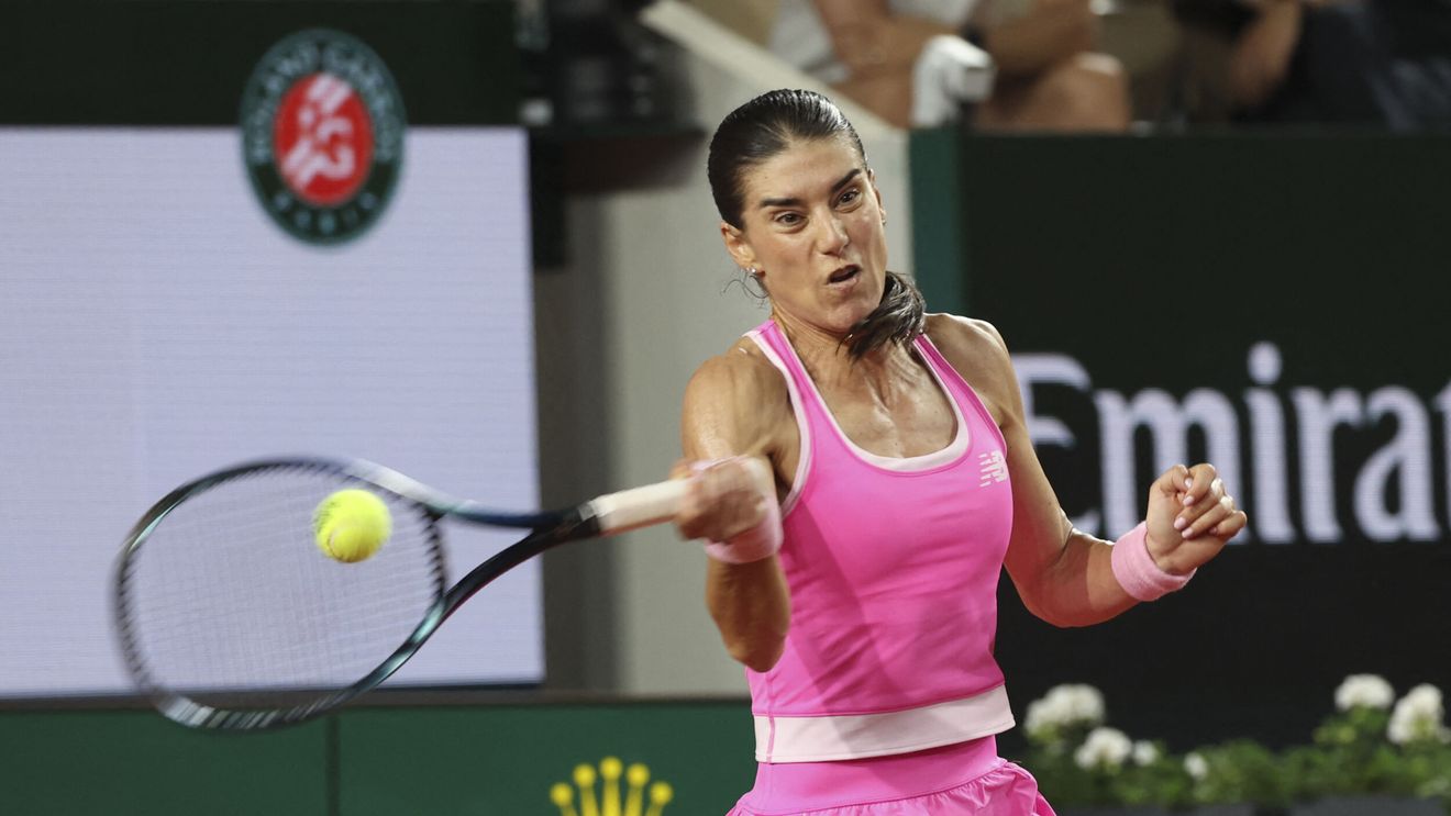 Sorana Cîrstea cedează în două seturi cu Emma Răducanu în optimile WTA Queen's