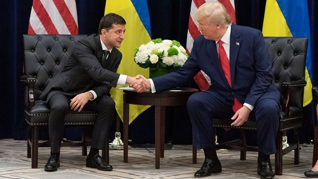 Trump spune că a avut ”o convorbire telefonică foarte bună” cu Zelenski şi se angajează să pună capăt războiului