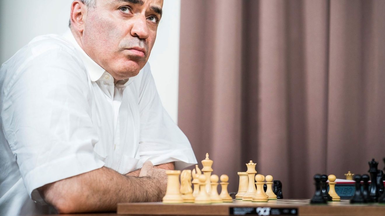 Rusia lui Putin e un stat mafiot - Kasparov, interviu cu cotidianul Kathimerini din Atena