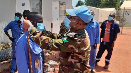 Două persoane au fost diagnosticate cu coronavirus în cea mai mare tabără de refugiați din lume