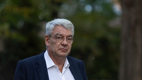 Mihai Tudose, reacție în scandalul de abuz din Parlamentul European: Susține că el și-a concediat asistenta, în temeiul articolului care prevede pierderea încrederii în angajați (document)