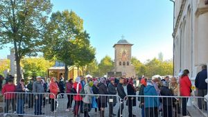 Începe pelerinajul de sărbătoarea Sfântului Cuvios Dimitrie cel Nou, Ocrotitorul Bucureştilor