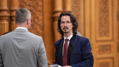 Dezbatere după crima din Timiș: să răspundă penal minorii sub 14 ani care comit infracțiuni grave? / Petiție pentru modificarea Codului Penal / Ce spun experții în drept penal. Cristi Danileţ: Echitabil ar fi să răspundă, dacă decide psihiatrul