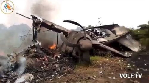 VIDEO Un avion militar s-a prăbușit în Nigeria. Toate persoanele aflate la bord au murit