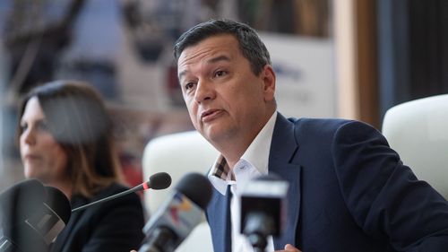 Grindeanu anunță că va semna la Timișoara un contract privind modernizarea sistemului feroviar din zona Baader a municipiului, care implică și un sens giratoriu feroviar suspendat la 10 m înălţime