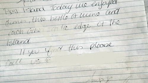 Mesajul unui cuplu canadian într-o sticlă, găsit după 13 ani într-un golf din Irlanda / Ce face acum cuplul care a aruncat mesajul în Atlantic