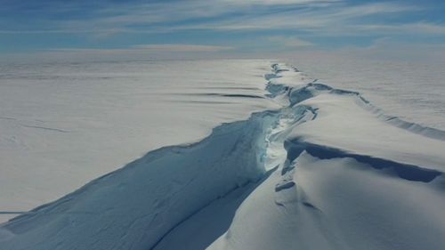 "Un eveniment inedit şi îngrijorător"/ Oceanografi: Ne aflăm în faţa a ceva nemaivăzut/ Banchiza din Antarctica nu creşte într-un ritm natural. Am intrat într-un nou regim?
