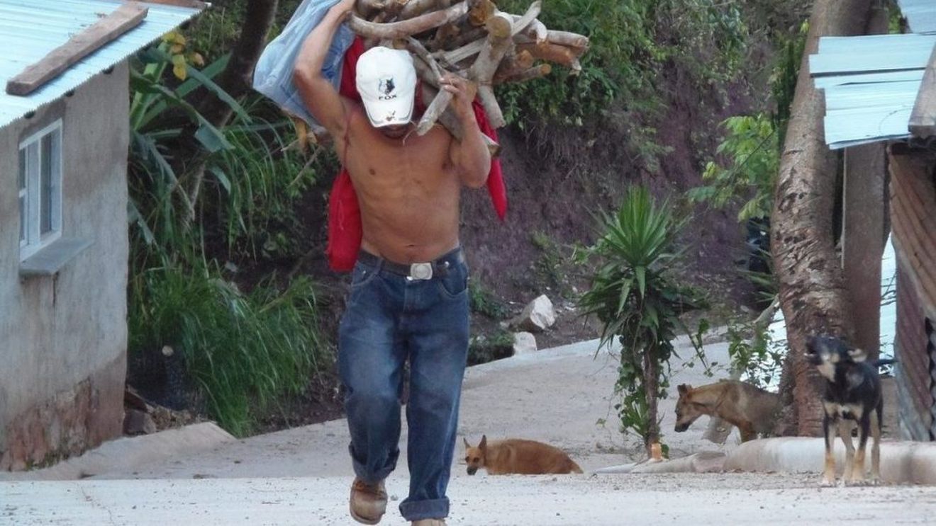 Grecii şi românii, în topul țărilor UE care nu-și permit să meargă în vacanța de vară timp de o săptămână din cauza sărăciei/ Urmează croații, ciprioții și slovacii