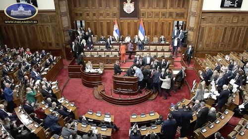 Serbia a adoptat pachetul de reforme în sistemul judiciar, contestat de opoziţie şi ONG-uri