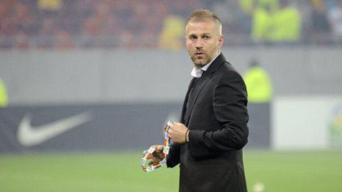 Edward Iordănescu, înaintea meciului cu Bosnia - Herțegovina: Sunt un antrenor extrem de dedicat, implicat, muncitor şi consecvent, dar nu sunt un magician / Grupul de la naţională este extrem de afectat emoţional şi mental