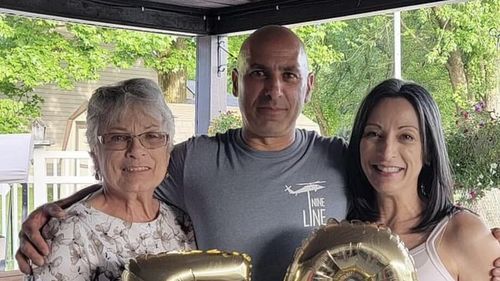 ”A murit ca un erou”. Bărbatul ucis la mitingul lui Donald Trump și-a apărat soția și fetele de gloanțe