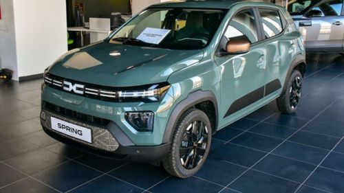 Programul Rabla 2025 aduce ecotichet de 7.500 de euro pentru mașinile electrice / O gură de aer pentru segment, după prăbușirea vânzărilor în 2024